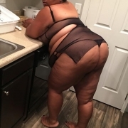 Bujoren, 54 jarige vrouw zoekt man Anvers